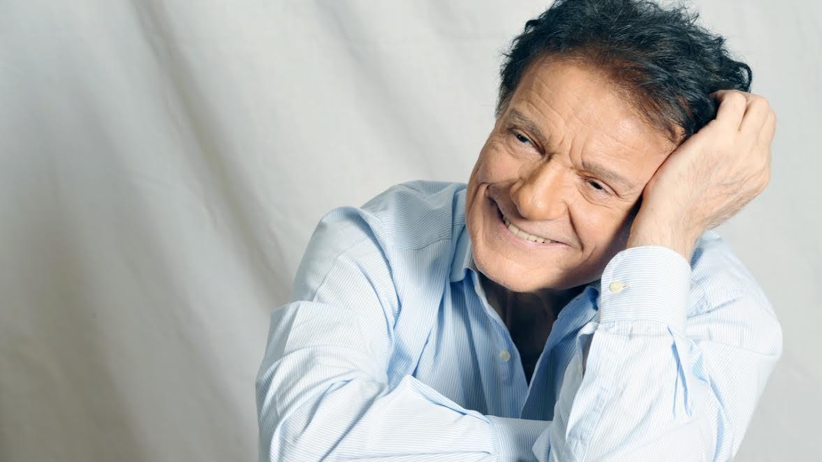 Musica, teatro e narrazione, Massimo Ranieri torna in Sardegna con “Tutti i sogni ancora in volo” – Info, date e biglietti