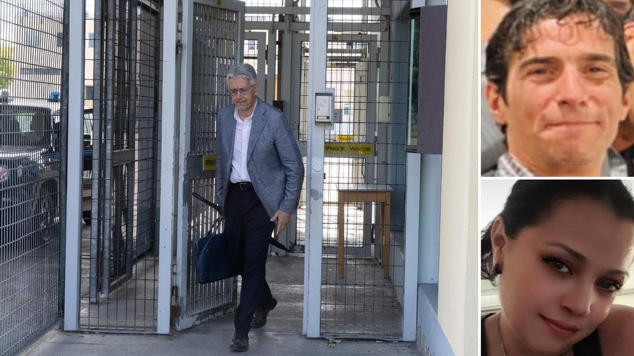 L'avvocato d'Andrea, difensore di Giorgia De Martino, all'uscita dal carcere di Modena