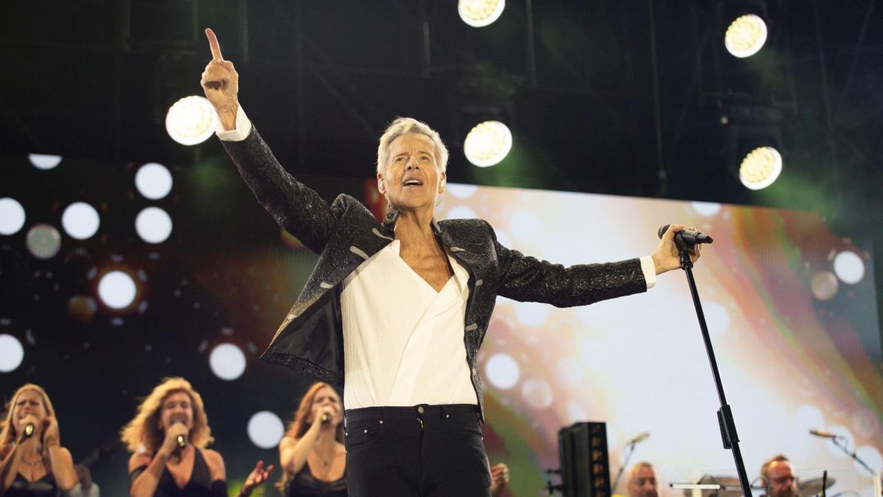 Claudio Baglioni sta meglio, torna in scena e presenta il suo tour – Ecco le info sui biglietti