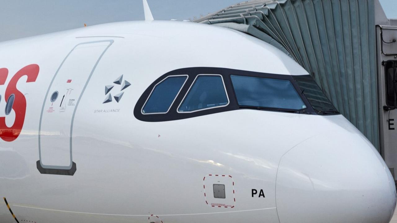 Due piloti ubriachi fermati prima del volo, bloccati dai colleghi