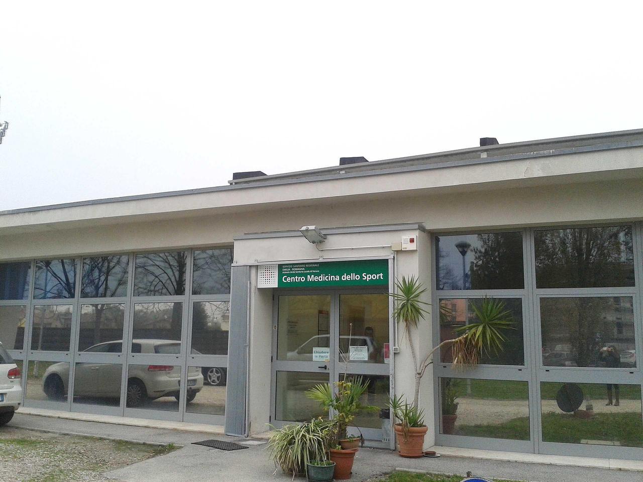 Ferrara, disagi da maltempo per l’Azienda Usl: senza corrente e telefoni isolati in via Bianchi