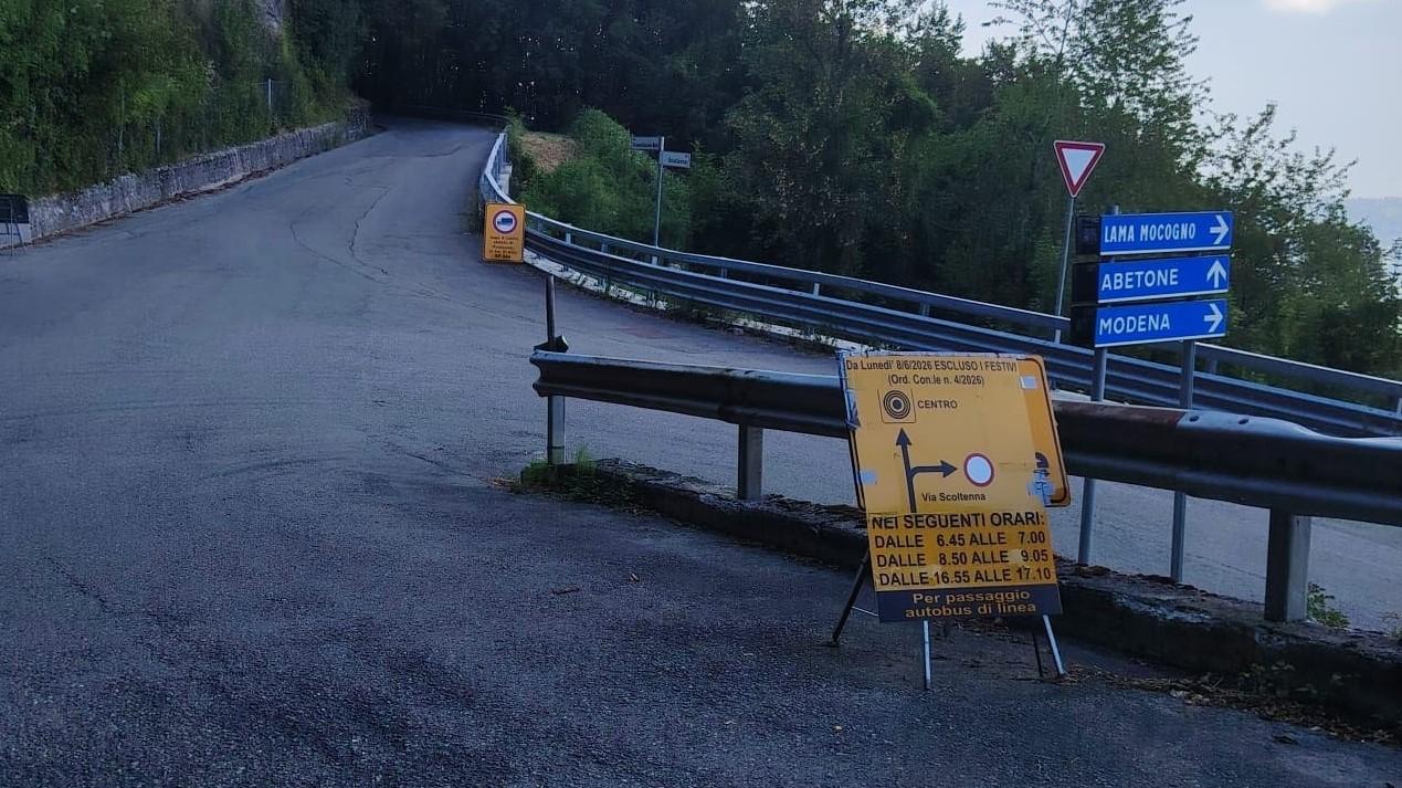 Il cartello con il "timer" a Montecreto