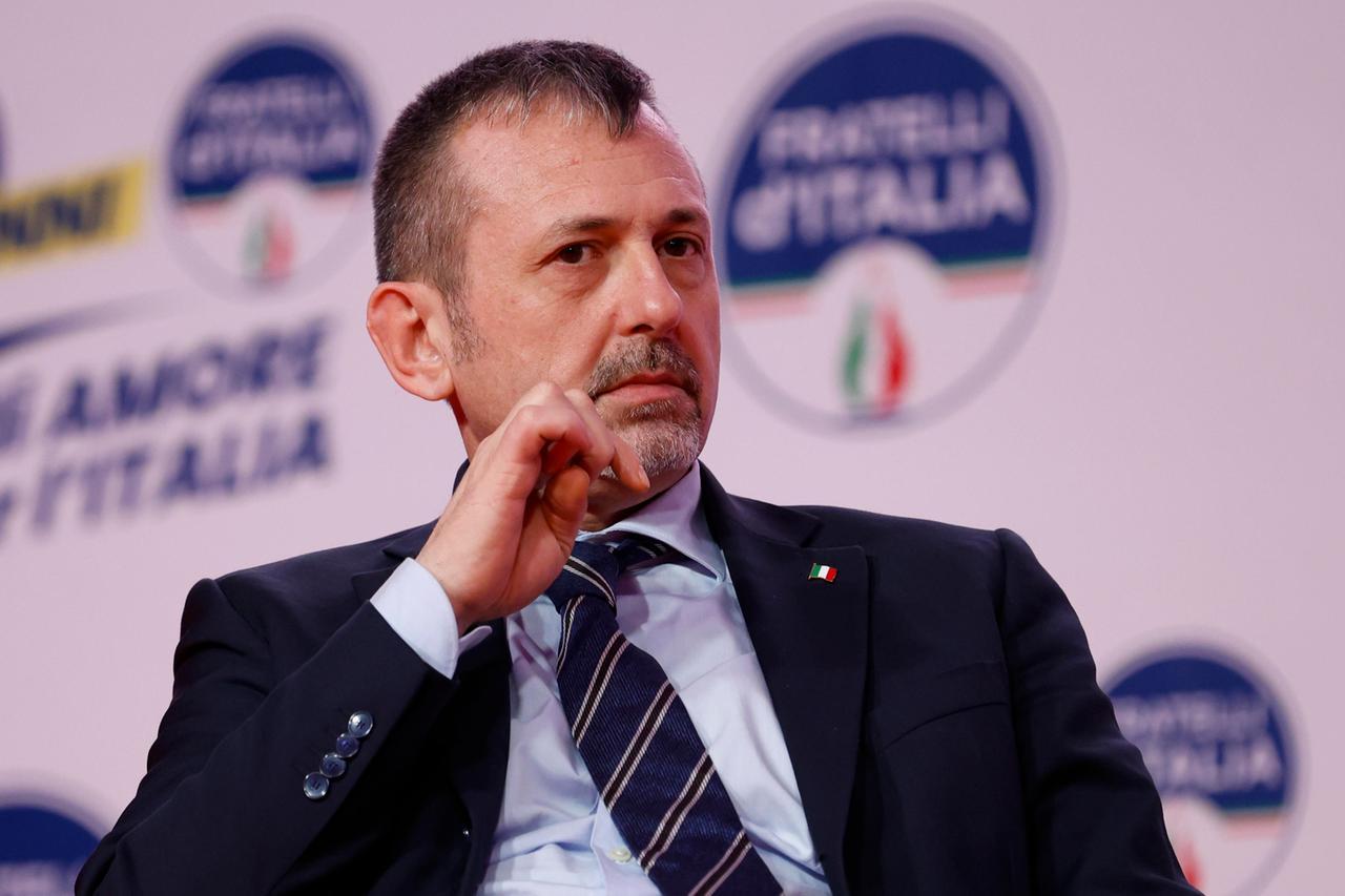 Chat Delmastro-Caroccia, la Giunta dice no ai pm: proteste e tensioni in Parlamento