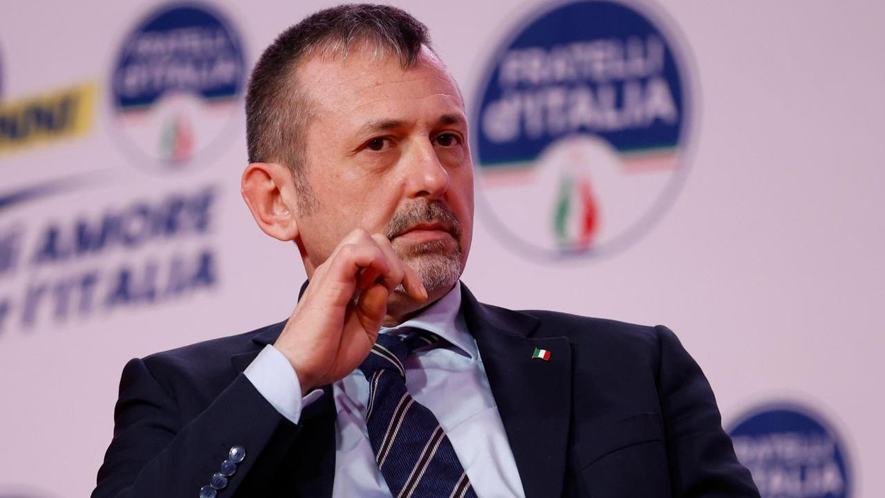 Chat Delmastro-Caroccia, la Giunta dice no ai pm: proteste e tensioni in Parlamento