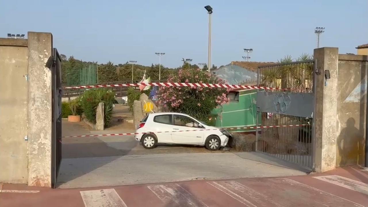 Omicidio a Bari Sardo, investe l’ex ragazza e viene accoltellato a morte: sotto torchio l’attuale fidanzato della 21enne