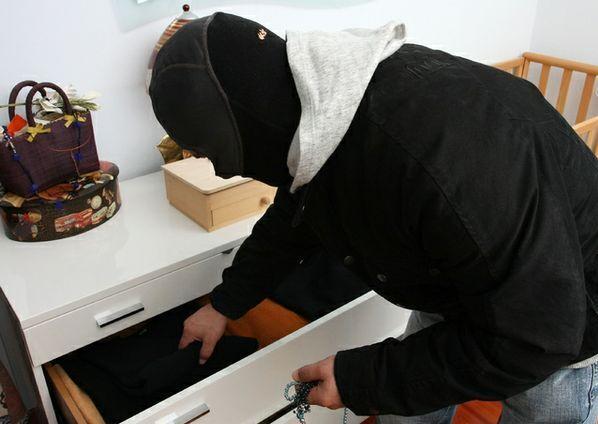 Pisa, quartiere Pratale-Don Bosco: in aumento furti e intrusioni in appartamento – Gli ultimi colpi