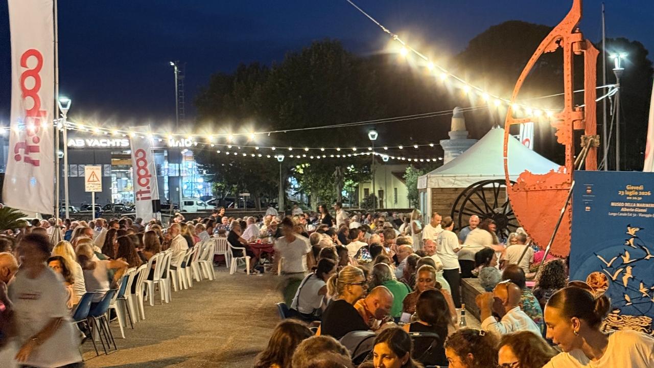 
	La cena a Viareggio

