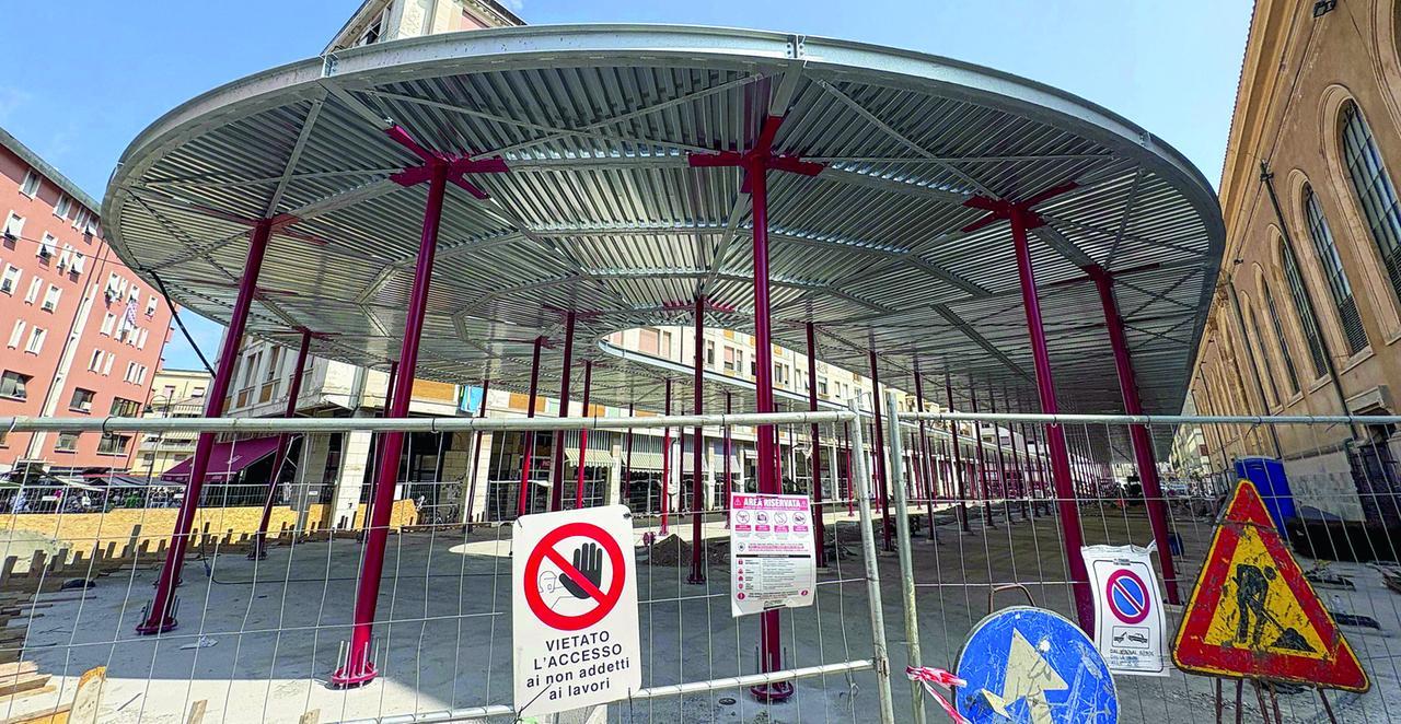 
	Il&nbsp;cantiere del nuovo mercato di via Buontalenti (foto Stik)

