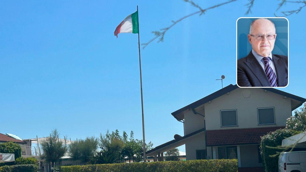 
	L'esterno dello stabilimento (foto Giannini) e&nbsp;Fabrizio Toninelli&nbsp;

