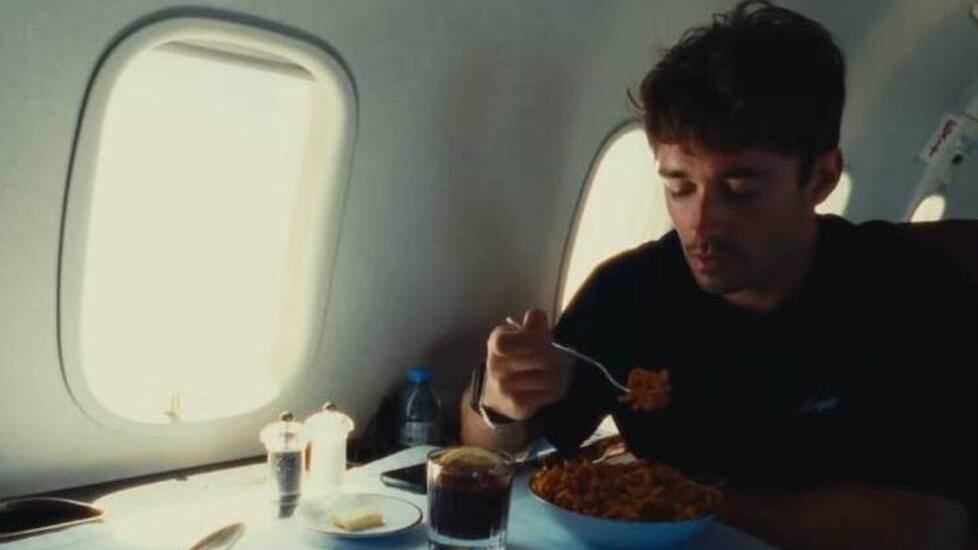Leclerc si porta la gramigna del “Montana” sul... jet privato: «Charles ama la nostra cucina»