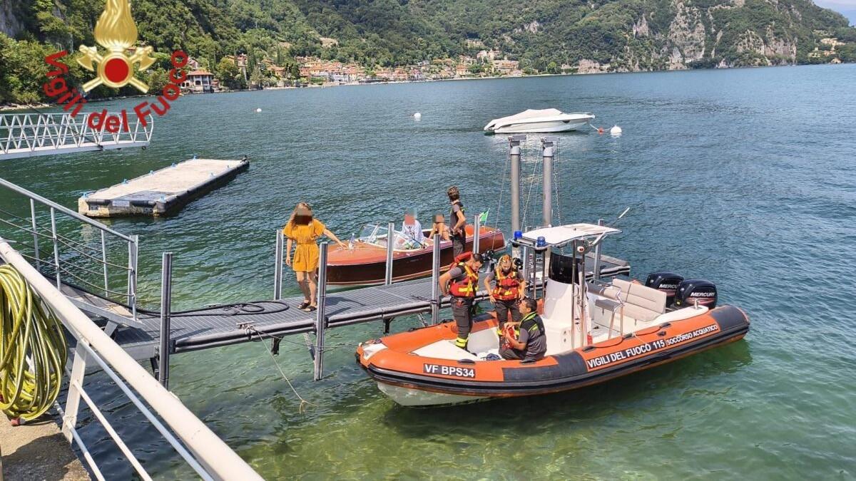 Si tuffa per aiutare il figlio in difficoltà, ma non riemerge – Cosa è successo