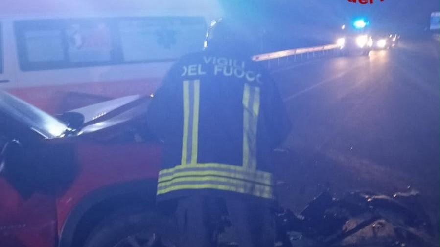 Scontro tra auto sulla statale, cinque i feriti: sul posto tre ambulanze
