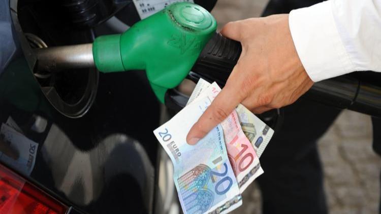 Diesel e benzina alle stelle, si attende il nuovo taglio delle accise: obiettivi, risorse e tempi