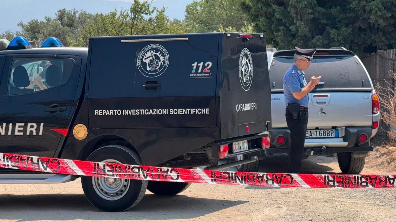 Spara alla moglie e uccide il fratello, Ris al lavoro per ricostruire la dinamica – Il sopralluogo