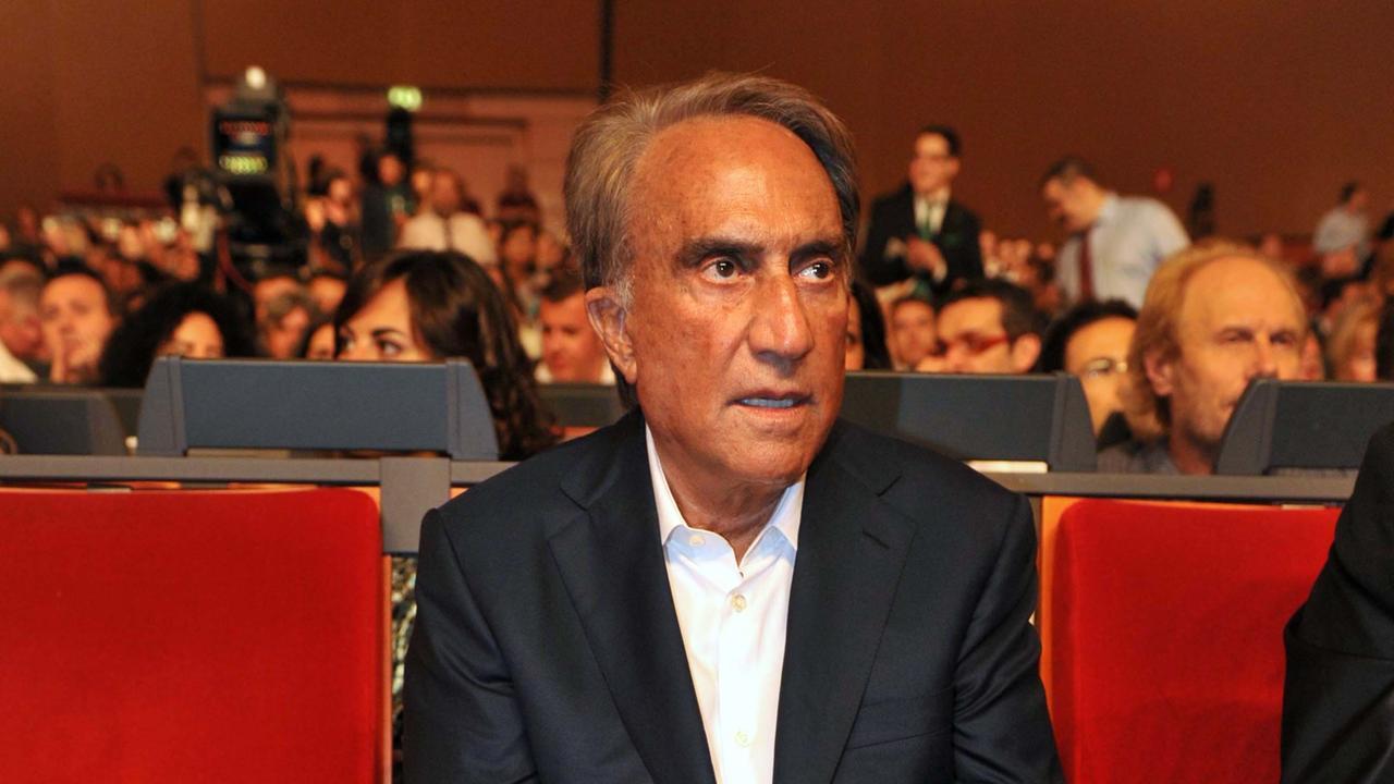 Emilio Fede, esplode ancora lo scontro sull'eredità: le figlie tornano davanti al giudice