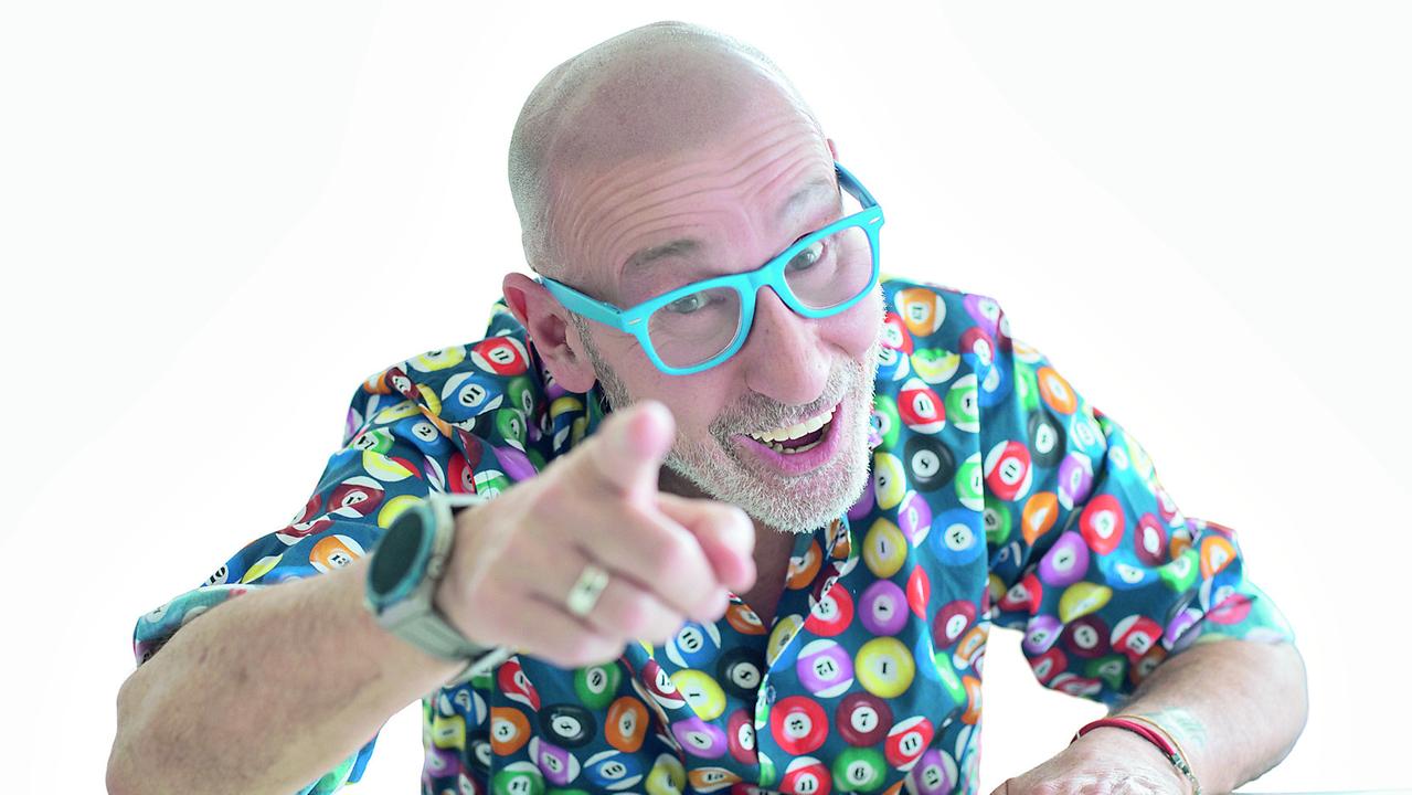 Maurizio Battista: «Il successo è arrivato senza essere mai stato a Zelig o al Costanzo Show»