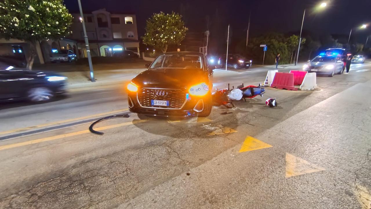 Olbia, violento schianto tra una moto e un Suv: due feriti