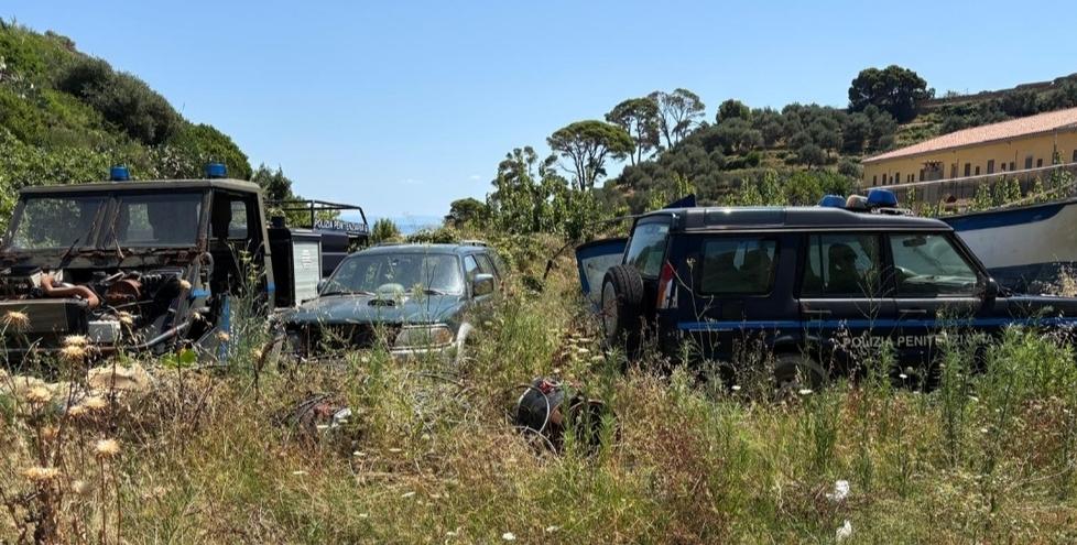 Gorgona, servono 200mila euro per portare via i rifiuti