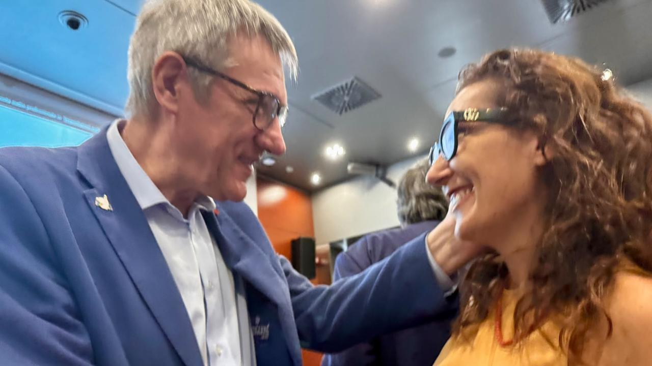 
	Nella foto il&nbsp;segretario generale Cgil Maurizio Landini con la neo segretaria regionale Simona Fanzecco

