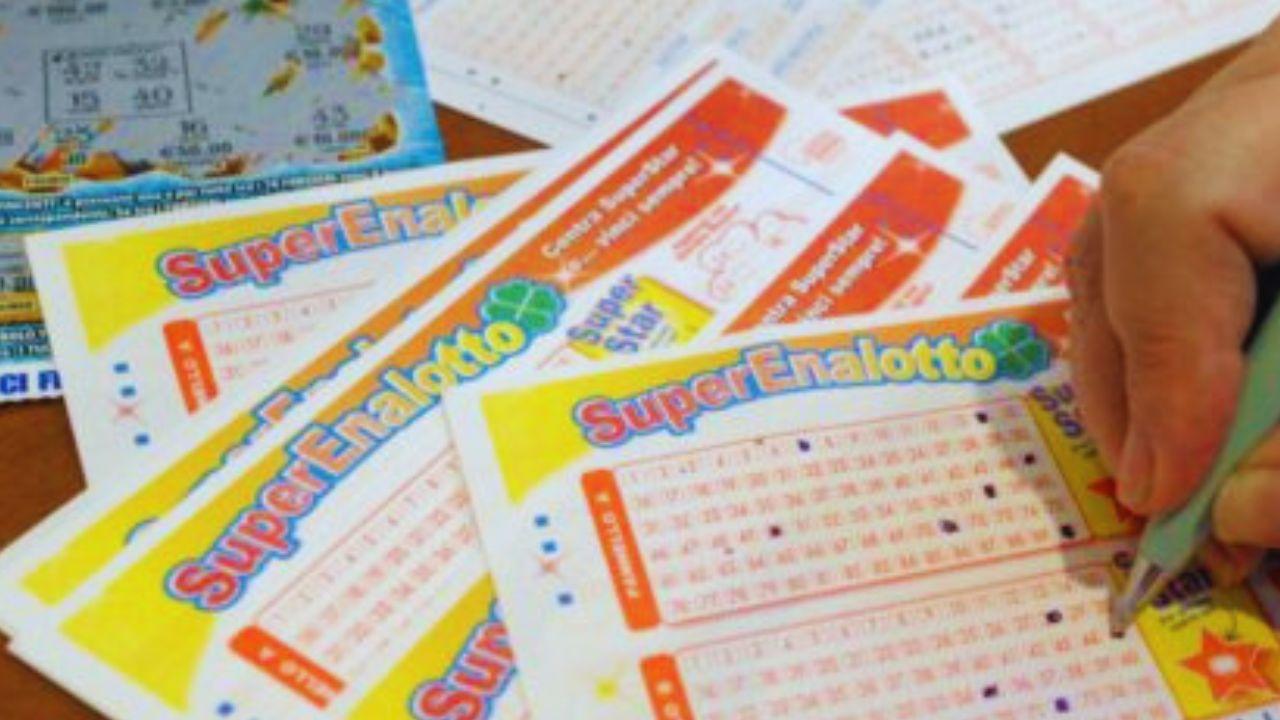 Superenalotto, estrazione 28 luglio: i numeri vincenti