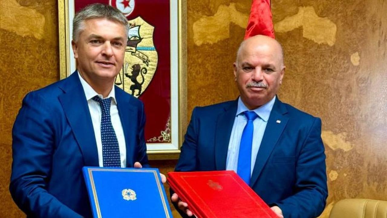 
	Rixi col ministro

