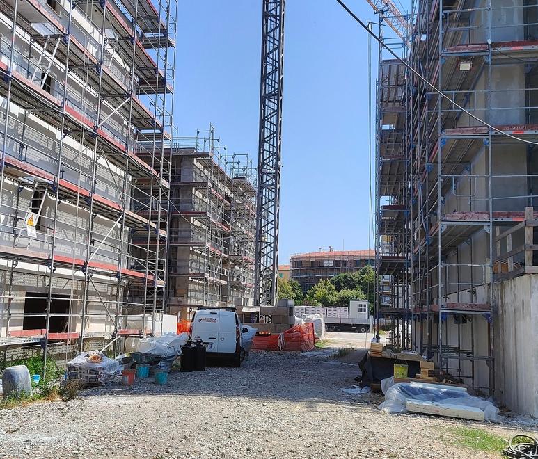 Nuovo corso per la Chiccaia: tre nuovi edifici crescono e saranno pronti a dicembre<br>
