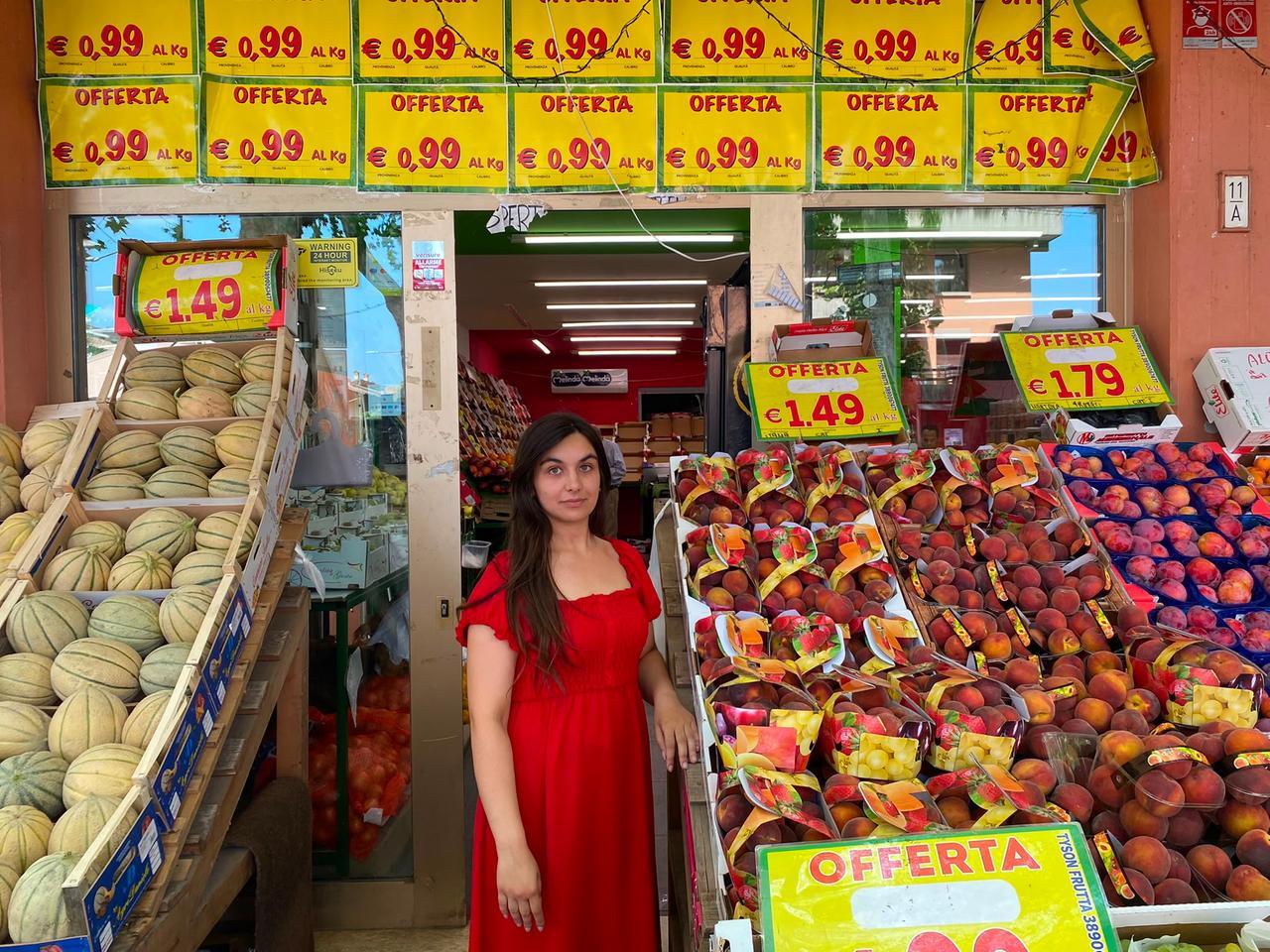 «Siamo pronti a chiudere di notte, troppi sbandati in giro»: i mini market promuovono l'ordinanza anti-degrado di Massari