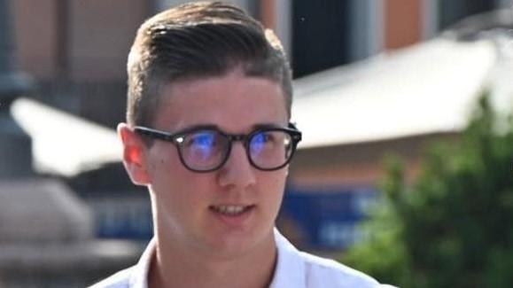 Gli era esploso un ordigno davanti casa, ma avrebbe fatto tutto da solo: indagato Adriano Cappellari – Le accuse