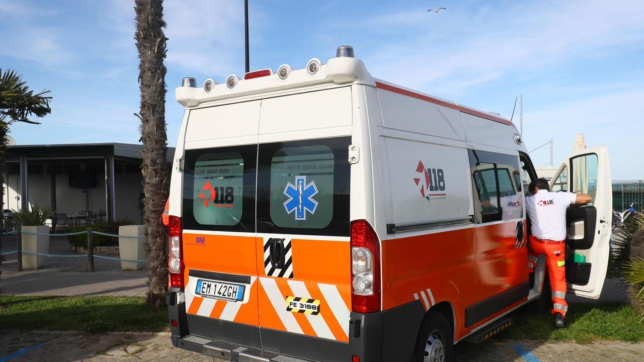 Lido Scacchi, incidente in moto per l’ex sindaco Marco Fabbri