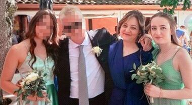 Gli esperti tedeschi setacciano la casa di madre e figlia morte avvelenate: caccia alle tracce di ricina