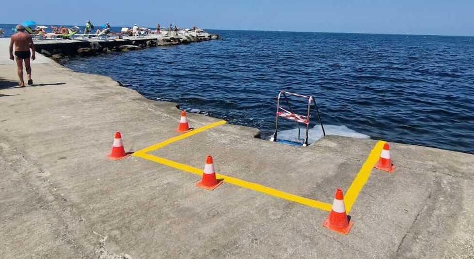 
	La verniciatura in corso

