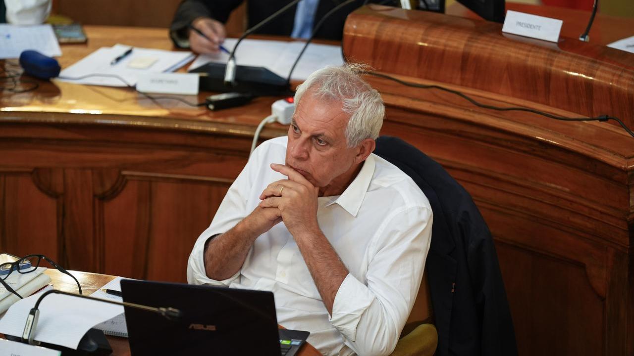 Massari: «Sicurezza, welfare, ambiente e Rcf Arena: ecco la Reggio Emilia del 2030»
