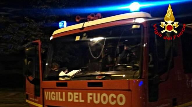 Attentato incendiario nella notte, distrutta l’auto di un ricercatore del Cnr