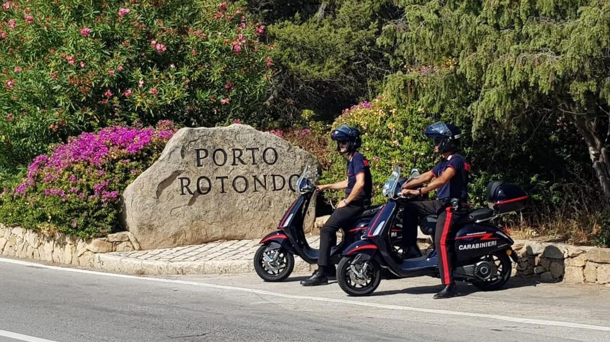 Porto Cervo e Porto Rotondo, in servizio le vespe elettriche dei carabinieri