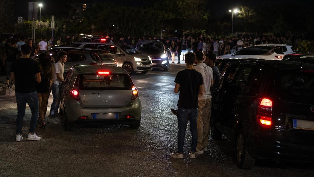 Taxi, regolari contro abusivi: «È un Far West»