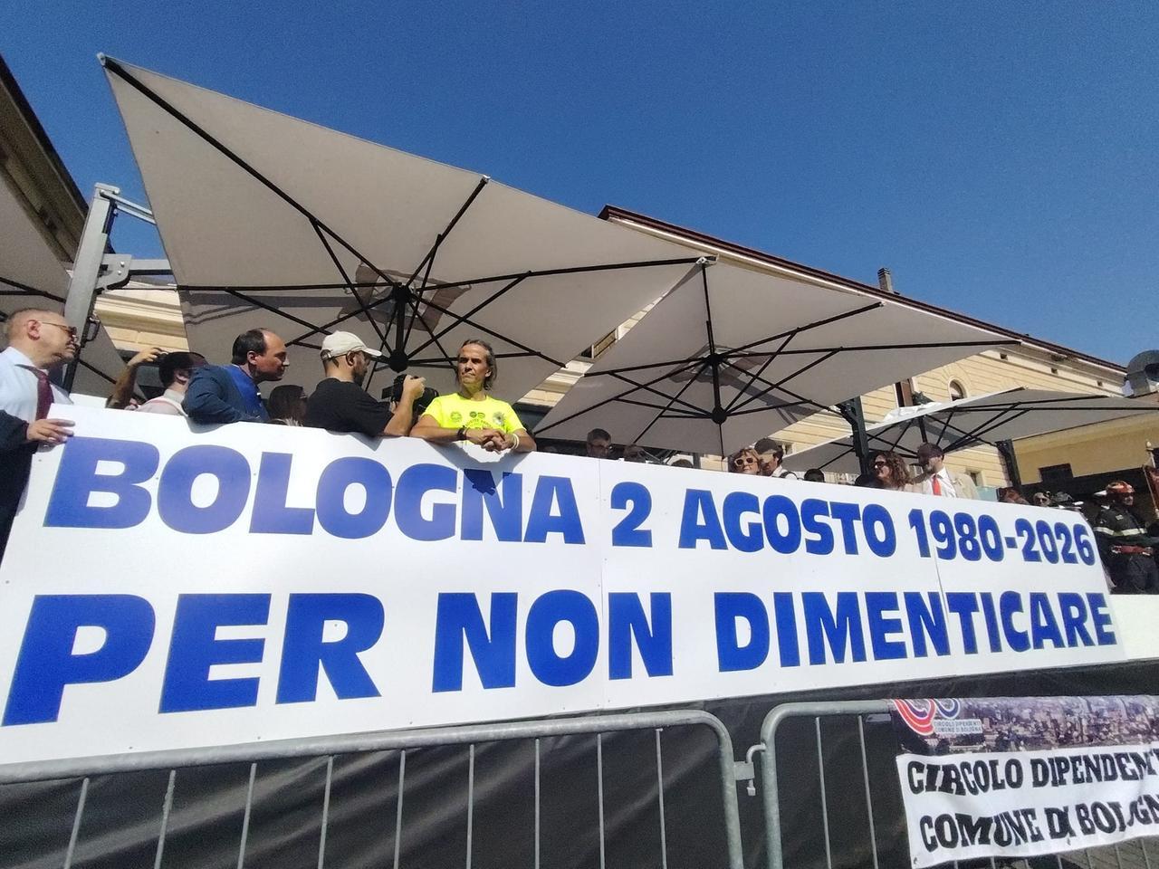 Reggio Emilia con i famigliari delle vittime del 2 agosto 1980: «La lettera di Bellini alla Gazzetta, messaggio in codice?»