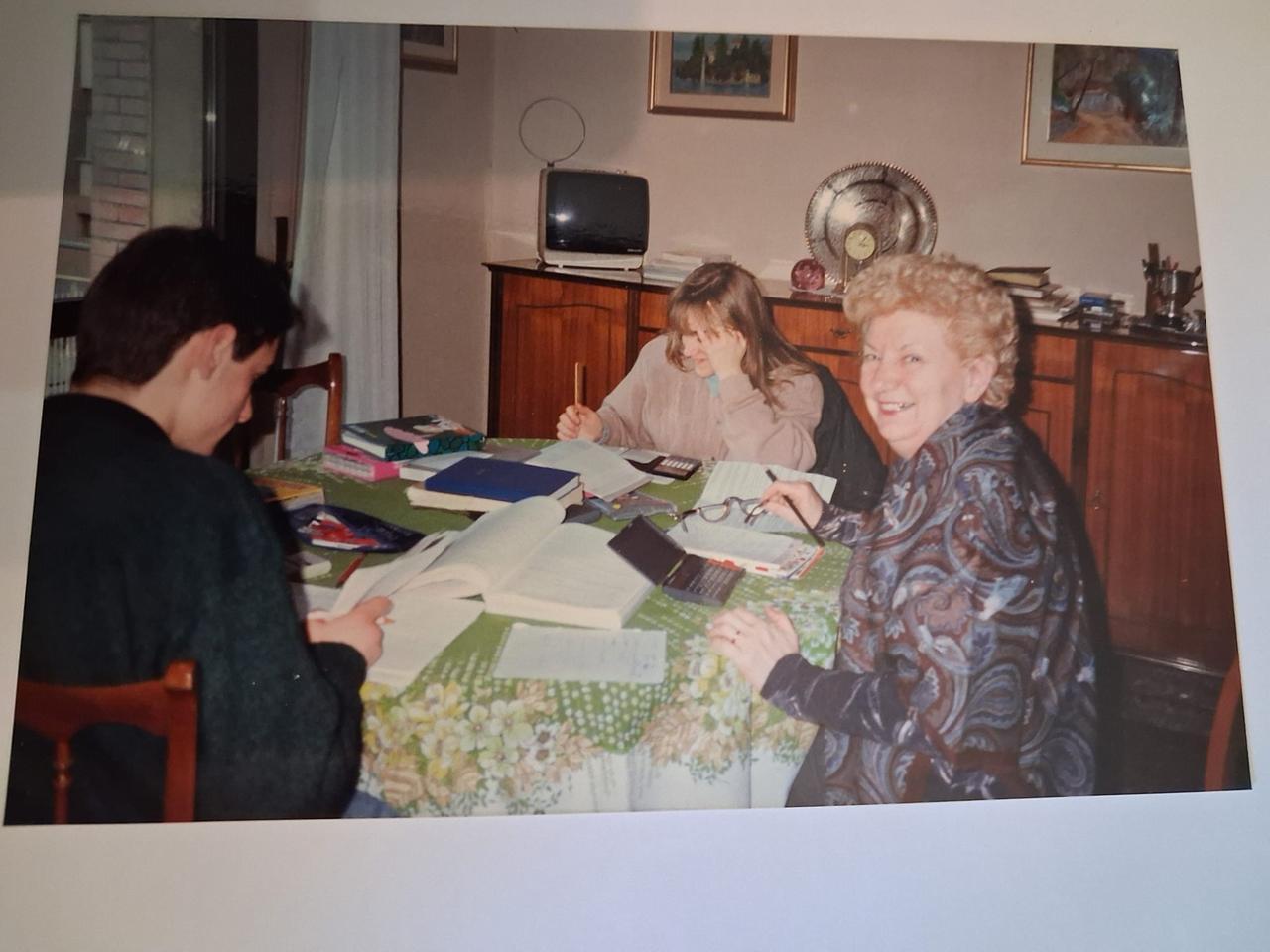 Cent’anni per la maestra Paola Rinaldi,  una vita al servizio della scuola reggiana