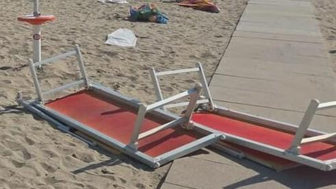 Vandali a Lido Estensi, uno viene fermato e preso a sberle