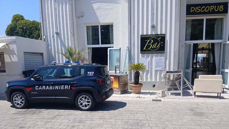 Livorno, “scintille” tra attività confinanti: «Ora basta, chiudo il ristorante»<br>