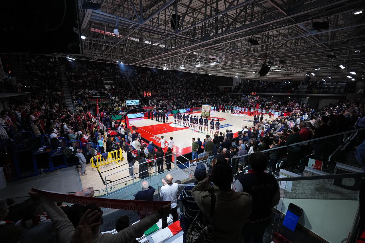 Pallacanestro Reggiana, ecco il calendario: debutto al Bigi con Trento, derby con la Virtus il 20 dicembre