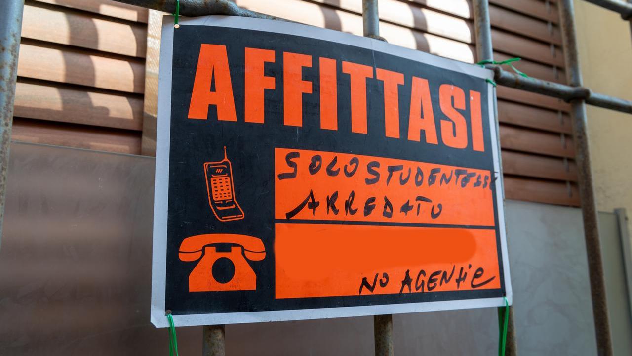 Boom di stanze in affitto a Ferrara, calano i prezzi per gli studenti