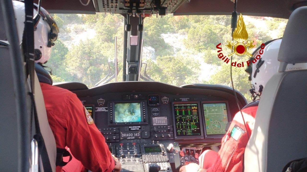Due turiste si perdono nel sentiero di Tavolara: recuperate con l’elicottero