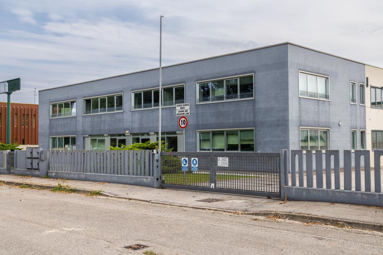 Ferrara, Coperion non cambia idea: i licenziamenti restano