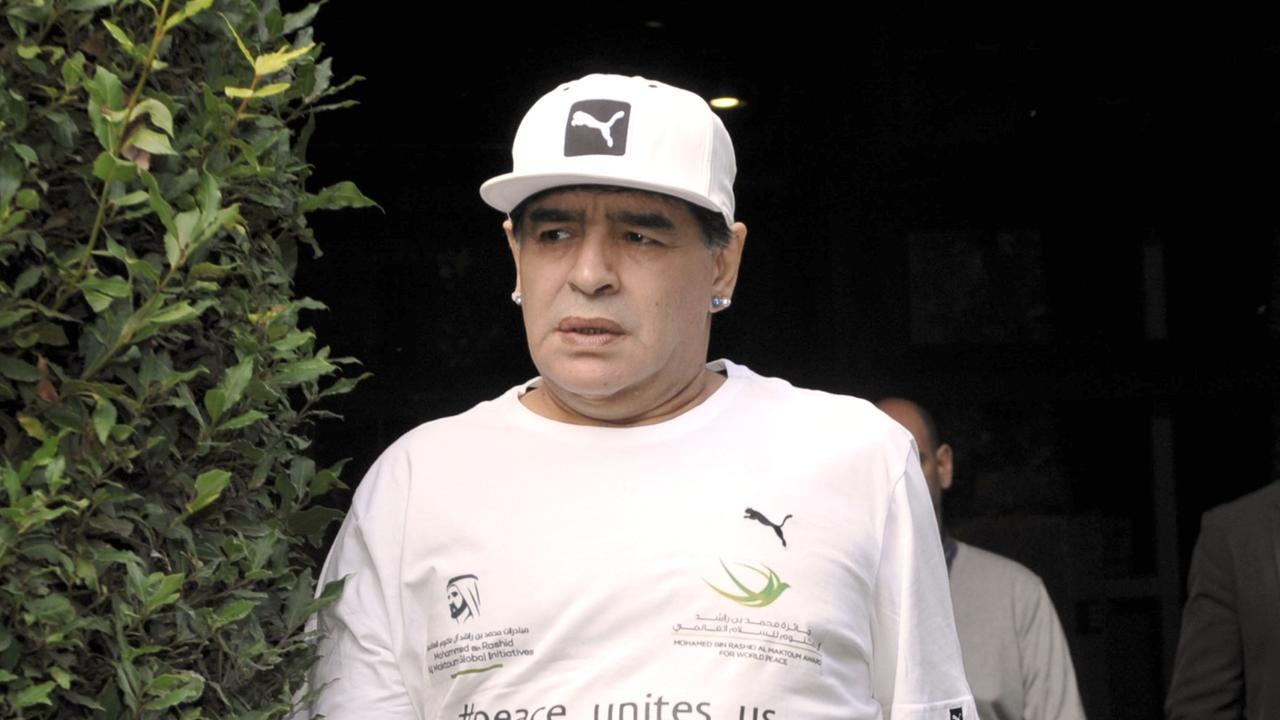 Morte Maradona, la testimonianza choc del massaggiatore: «Non voleva più mangiare»