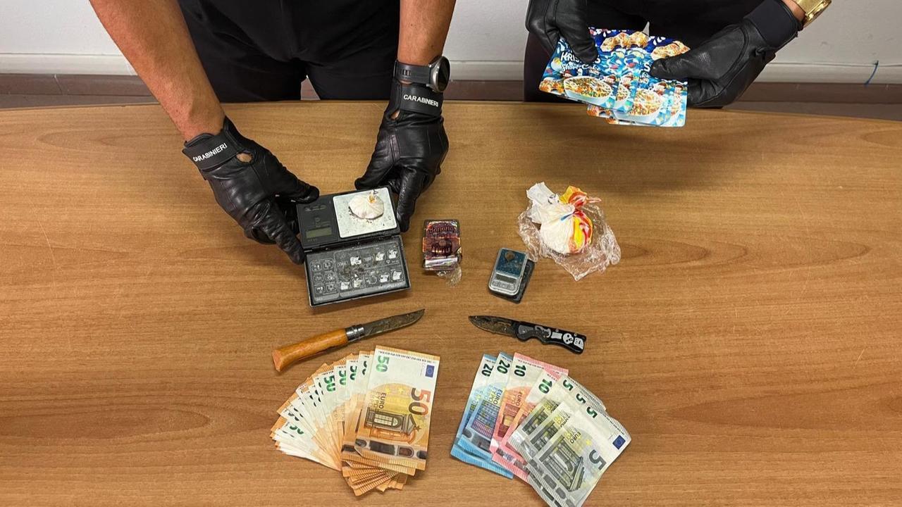 Olbia, giovane trovato con hascisc e cocaina: arrestato dai carabinieri