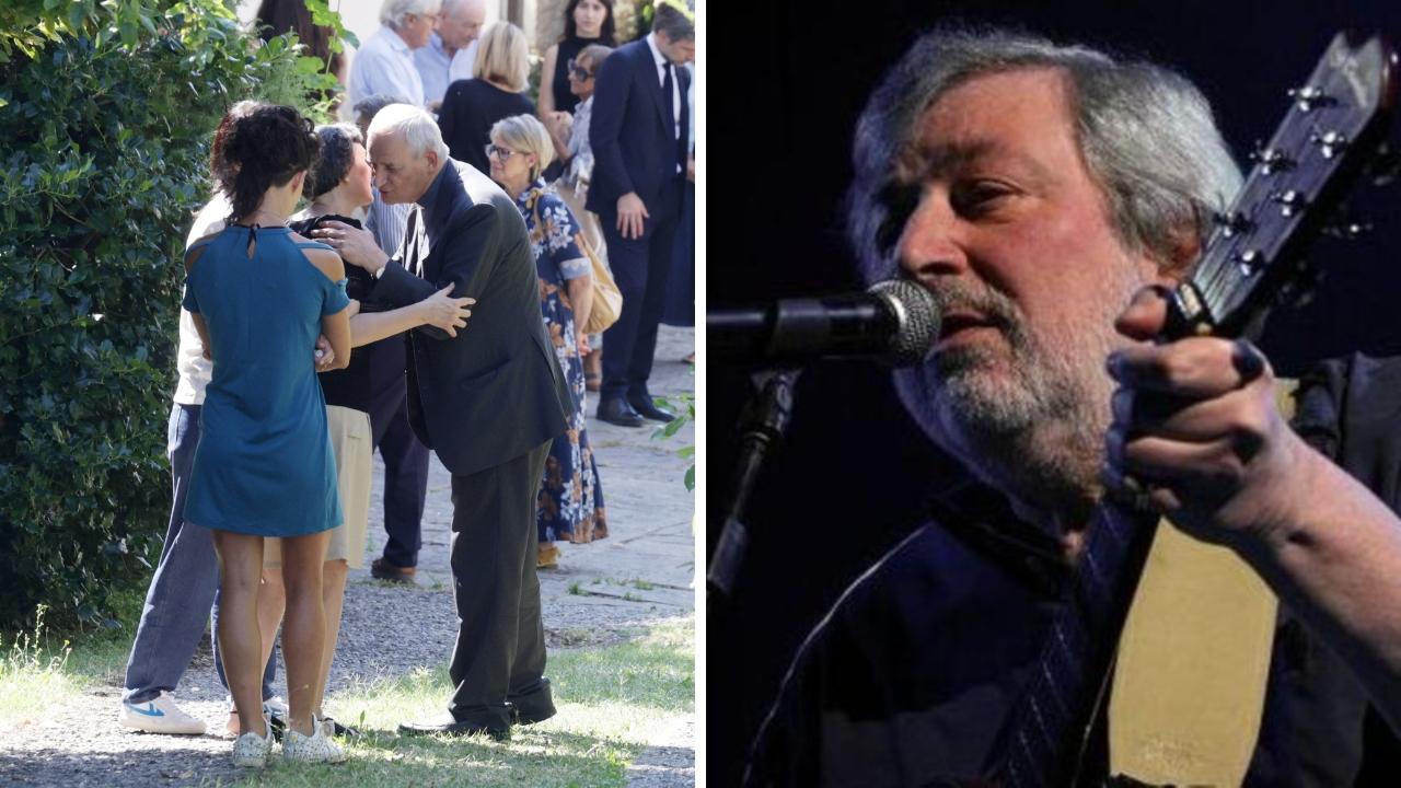 
	A sinistra l'abbraccio del cardinale Zuppi con la moglie di Guccini&nbsp;Raffaella Zuccari

