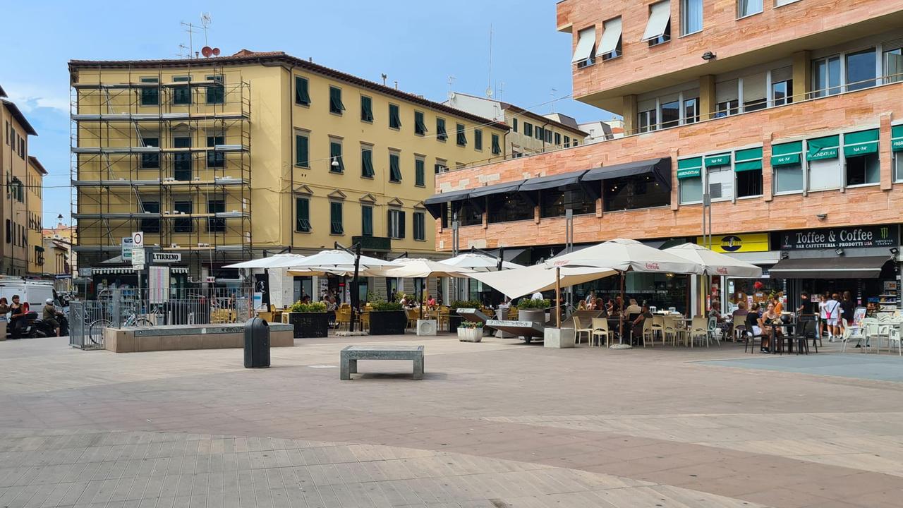Una veduta di piazza Attias (foto d'archivio)