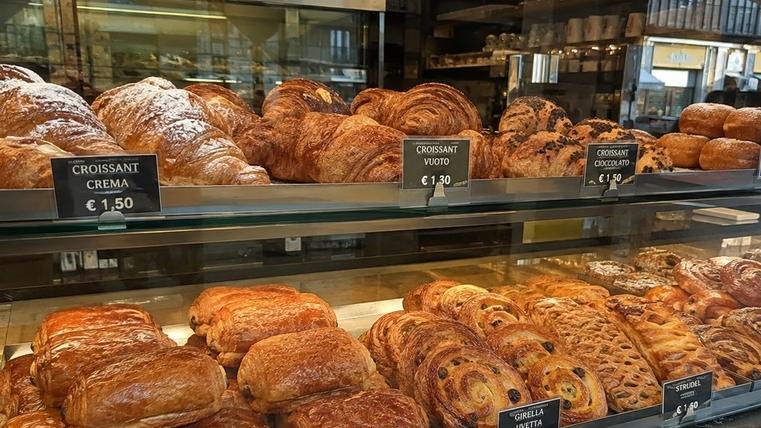 Shock anafilattico dopo la brioche: «Non ha detto di essere allergica»
