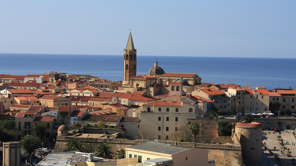 Una veduta panoramica di Alghero