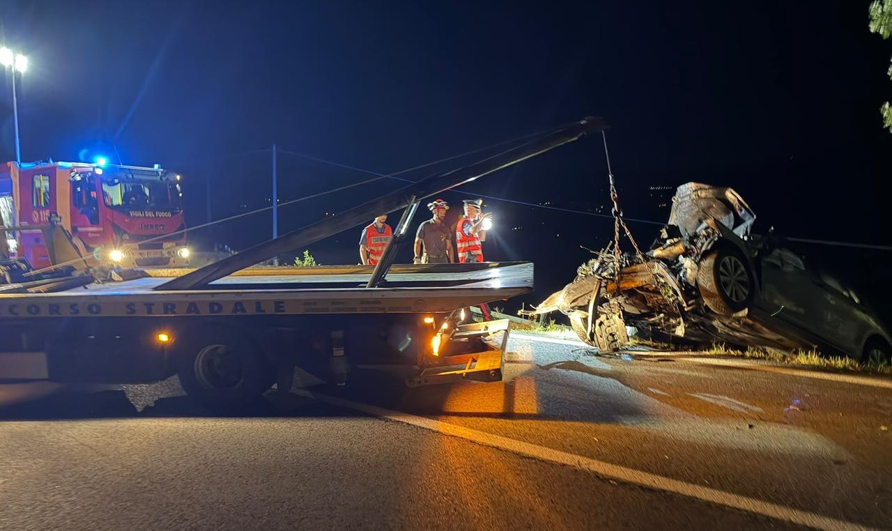Incidente nella notte a Pavullo: 17enne in prognosi riservata